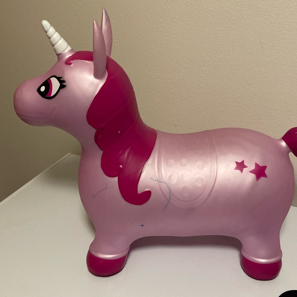 Children’s bouncy toy